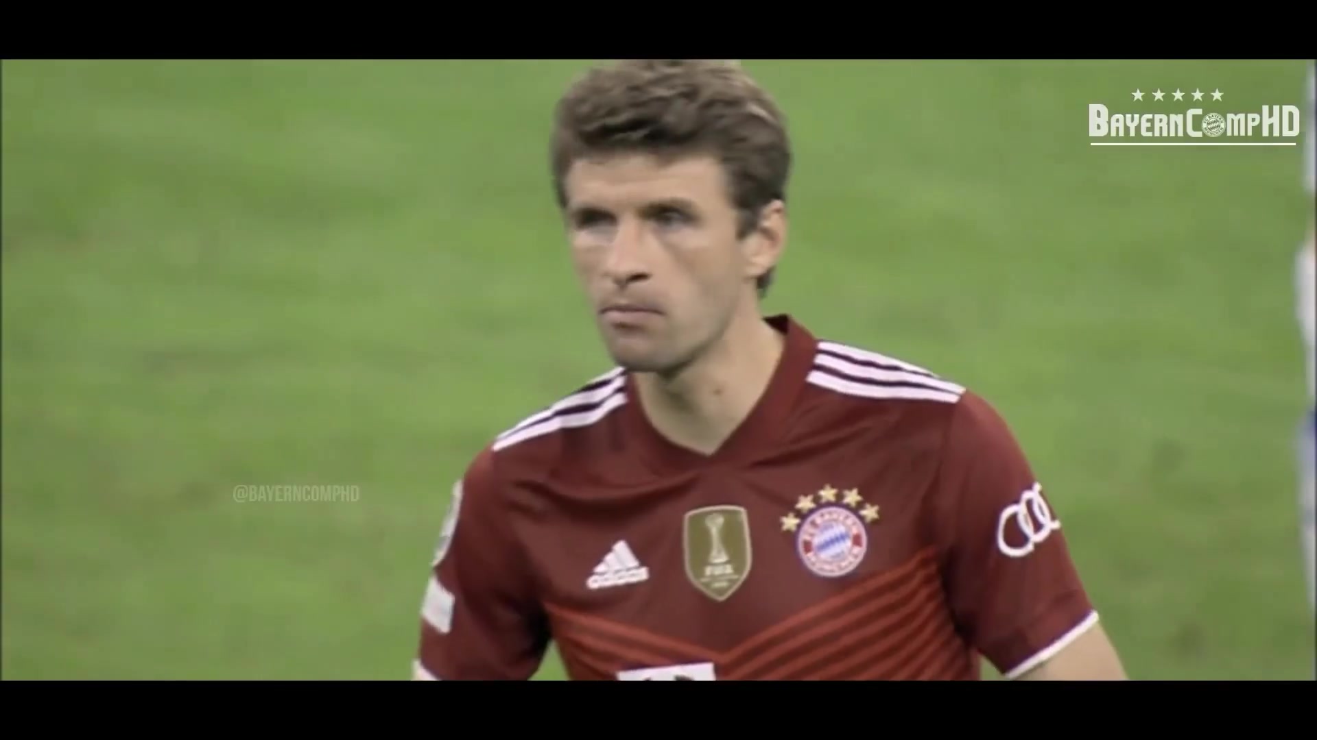 簡直就是藝術(shù)穆勒一直在用穆勒的方式踢球獨一檔的球場感覺