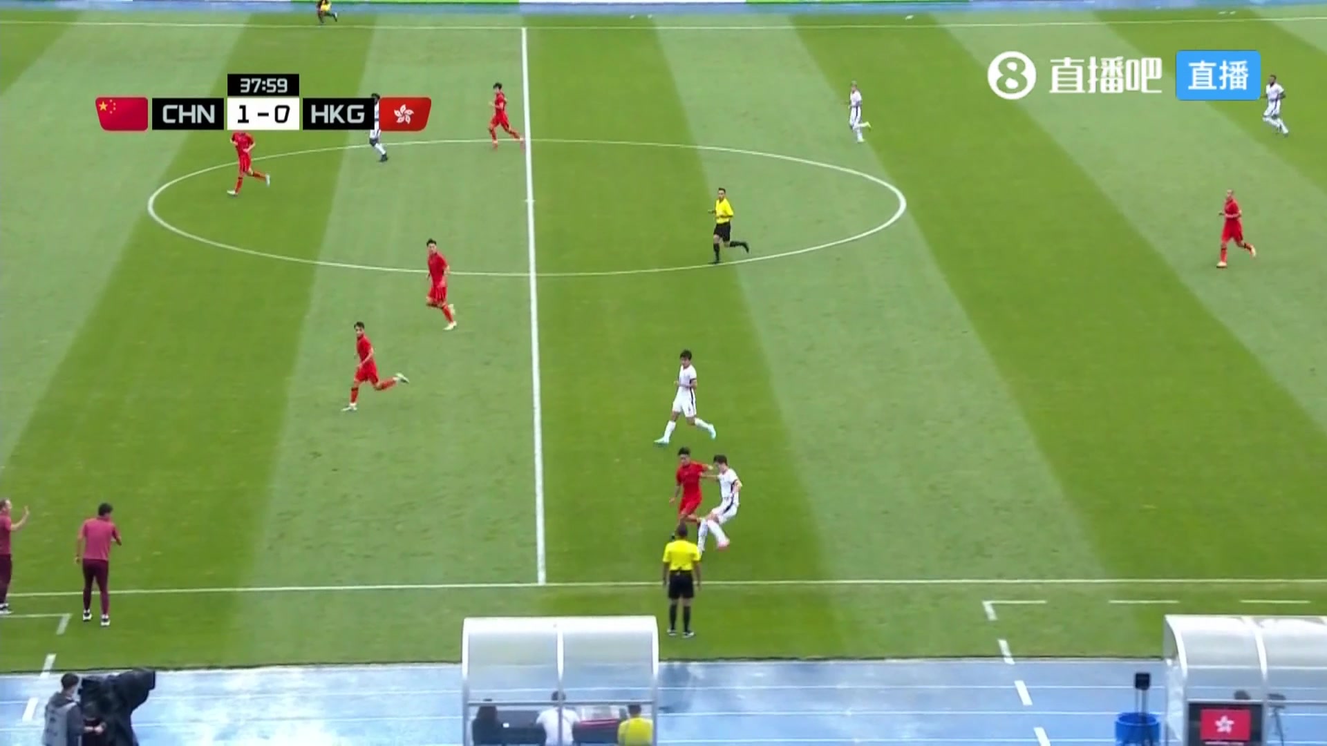 林夢(mèng)鴿謝文能上半場(chǎng)表現(xiàn)稍差楊晨防守端幫助隊(duì)友