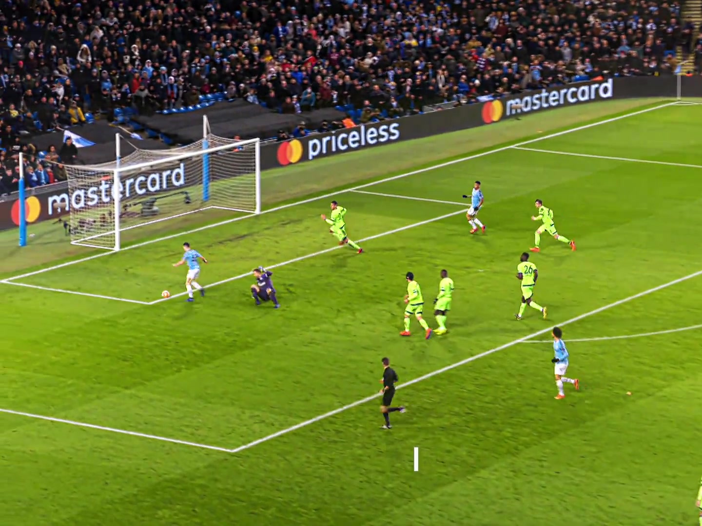 巔峰留在了伊蒂哈德球場(chǎng)