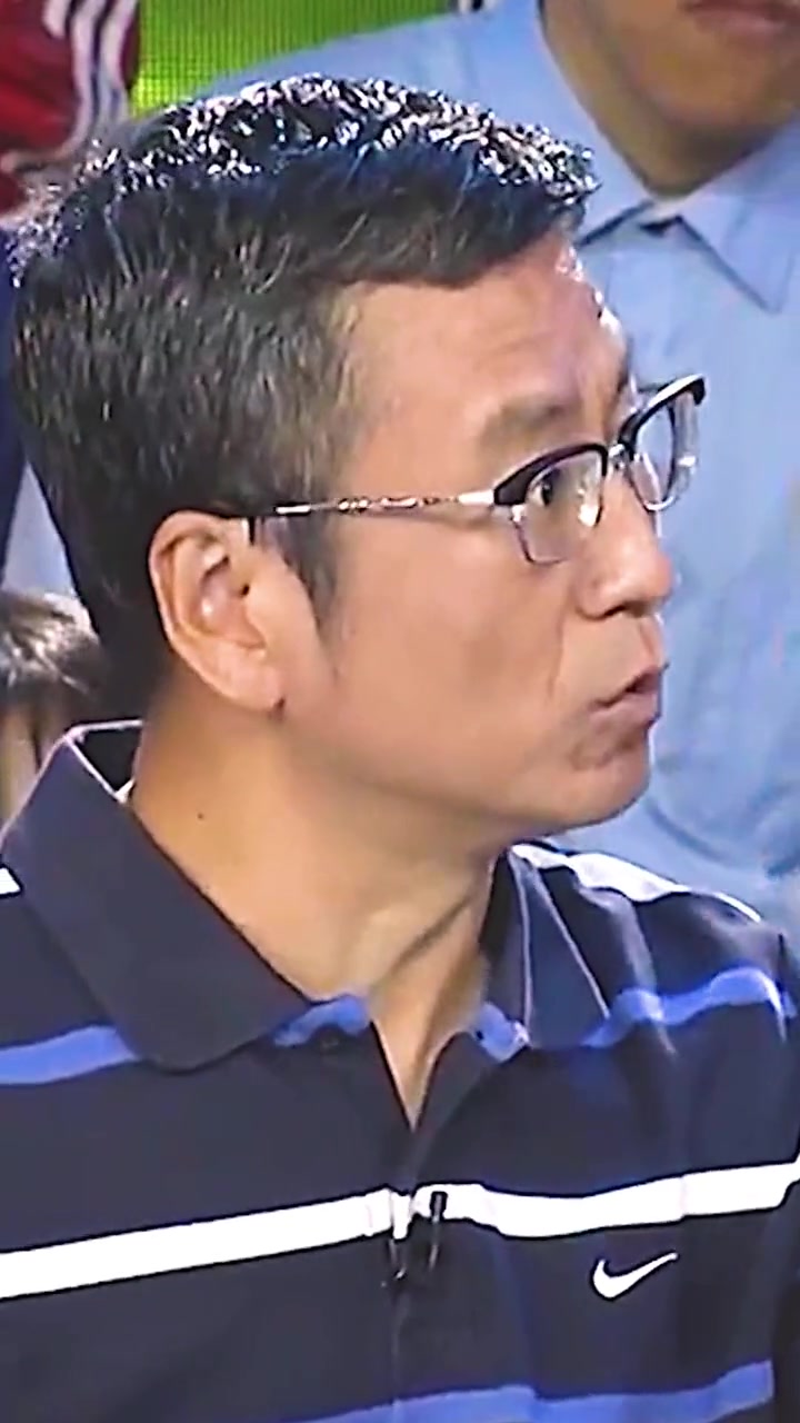 捧殺白巖松C羅是自私的自私?jīng)Q定了他的成功