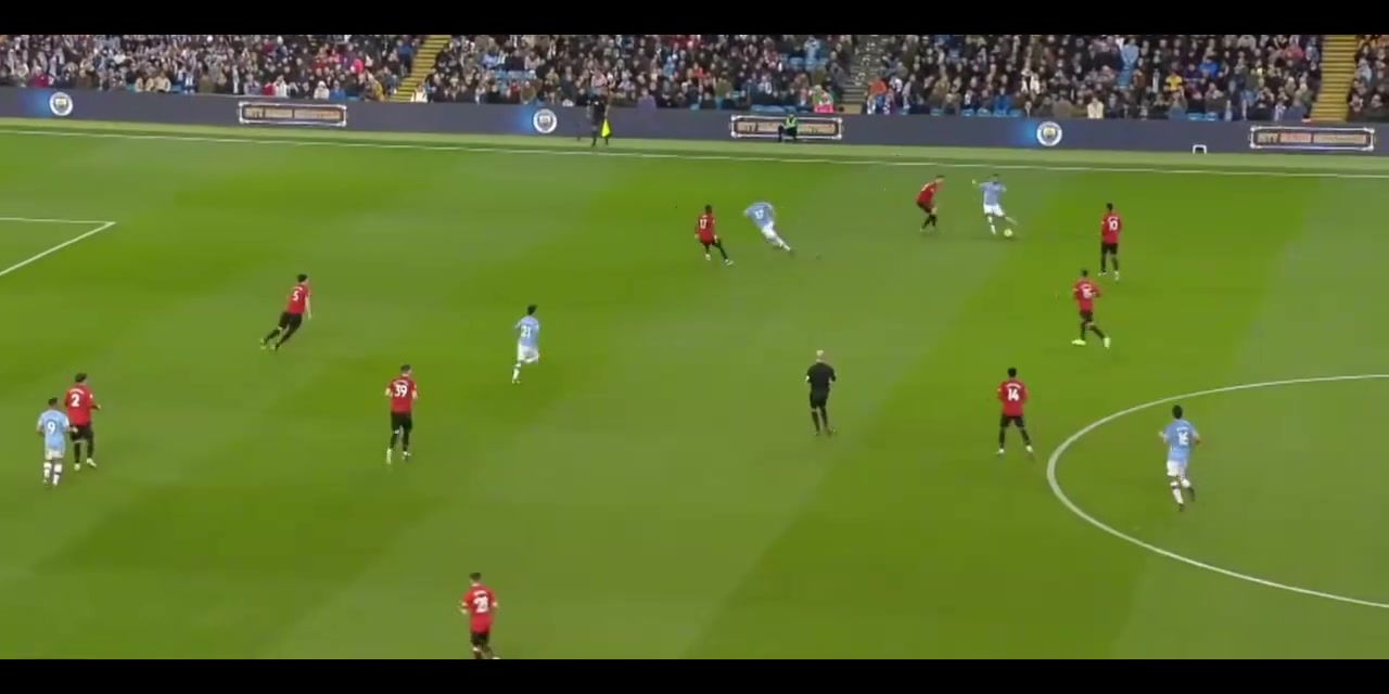 卓越的馬奎爾馬奎爾那些穩(wěn)準(zhǔn)狠的時刻鎖定機會不會猶豫