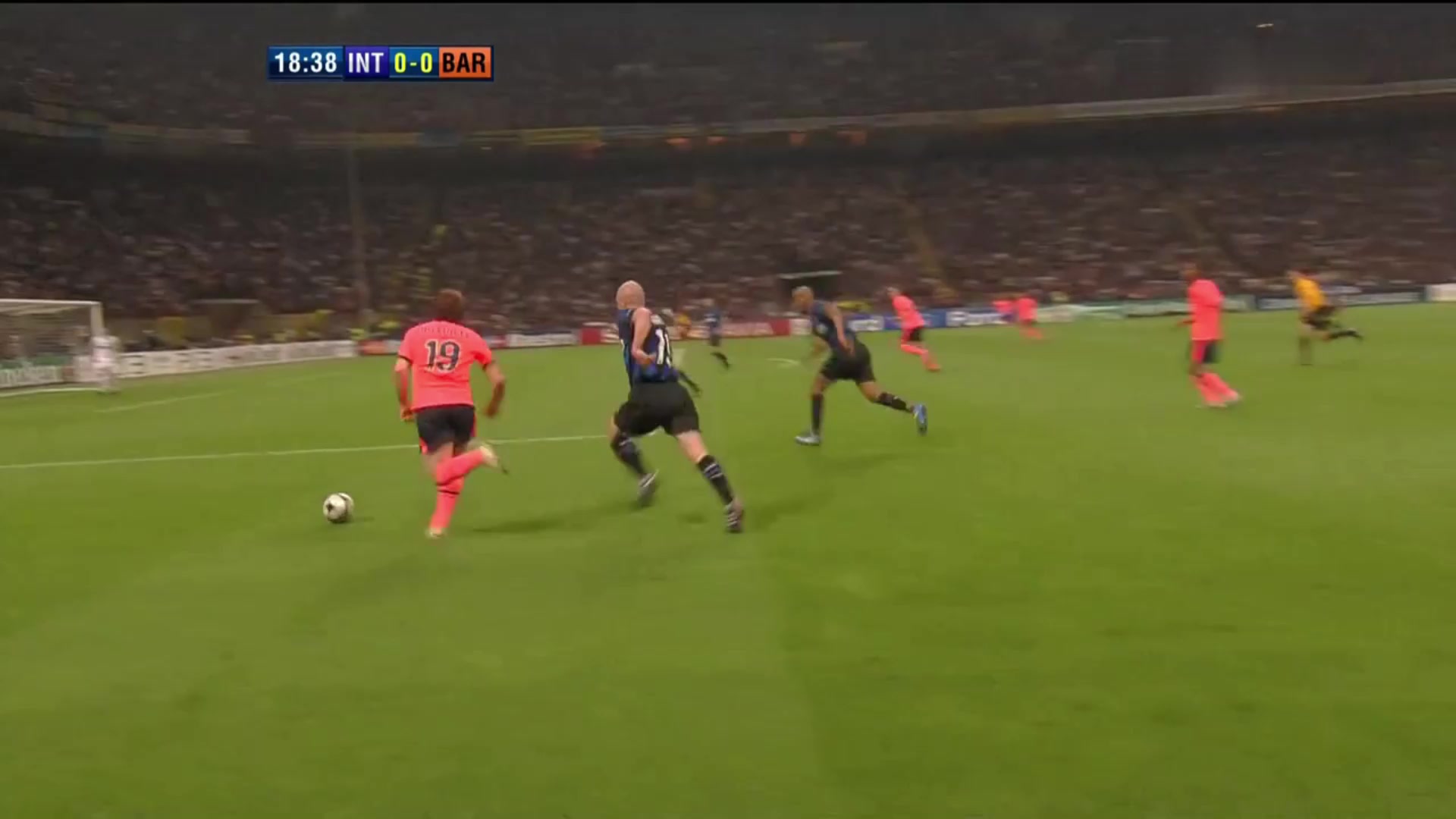 保衛(wèi)地球戰(zhàn)役2010年歐冠經(jīng)典國米3-1掀翻巔峰巴薩