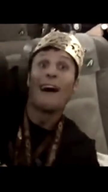 仍心潮澎湃重溫當(dāng)年藍(lán)黑三冠之師將歐冠獎(jiǎng)杯帶回米蘭