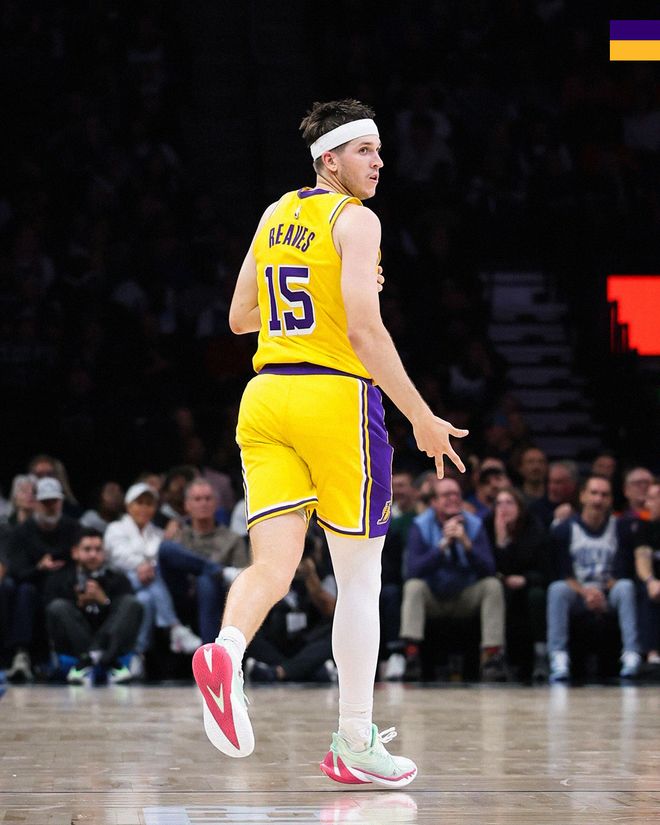 拒絕逆轉(zhuǎn)！裡夫斯28+16送絕殺球，湖人險勝森林狼蘭德爾33+5+6