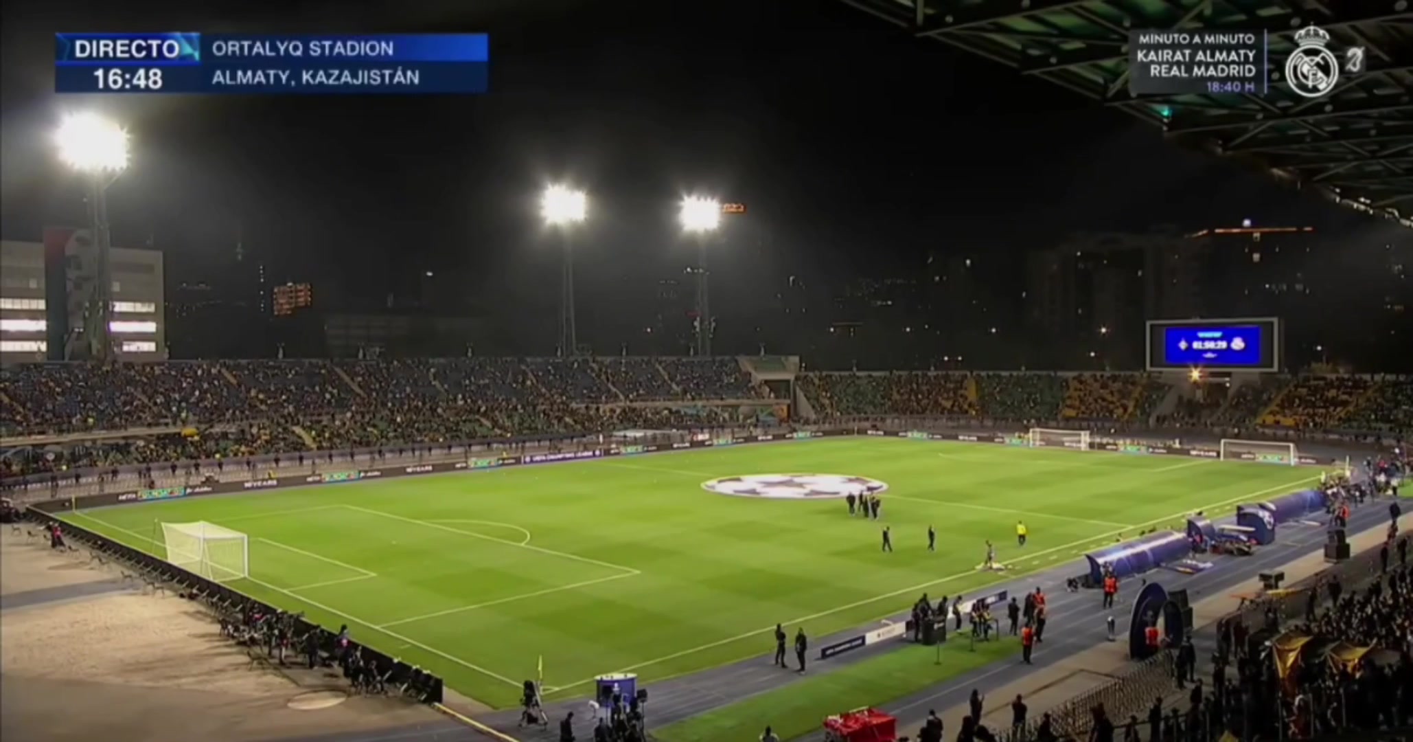 距離皇馬的比賽還有兩個小時體育場幾乎已經(jīng)坐滿了