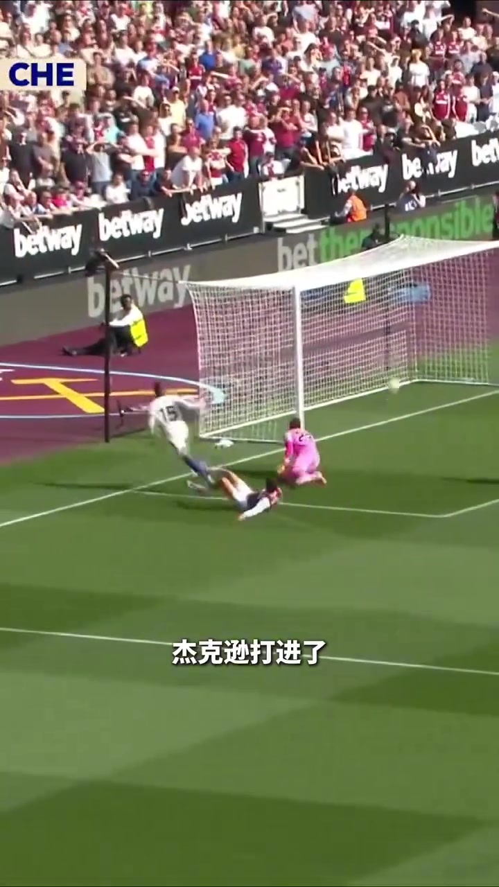 杰克遜現(xiàn)在我的內(nèi)心很復(fù)雜回顧杰克遜梅開二度張路開掛了