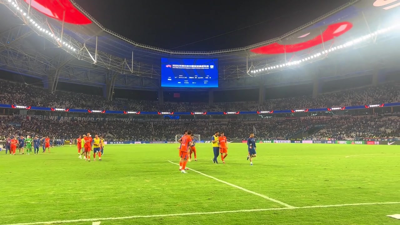 牛志明終結(jié)對陣申花連敗客場帶走一分替補球員還在場上加練