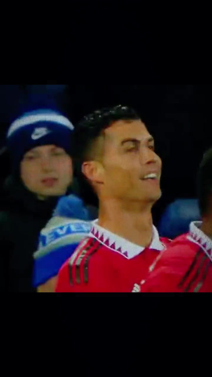 在冥想的那一刻他也許已經對當年那個無所不能的自己釋懷了....