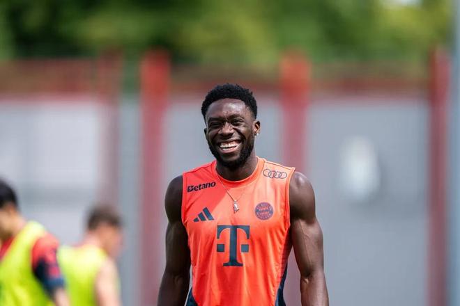 跟隊(duì)記者：阿方索-戴維斯預(yù)計(jì)11月22日左右復(fù)出