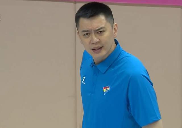 狂贏50分！遼籃全運(yùn)開門紅，楊鳴不留情面，俞澤辰爆發(fā)，付豪20分