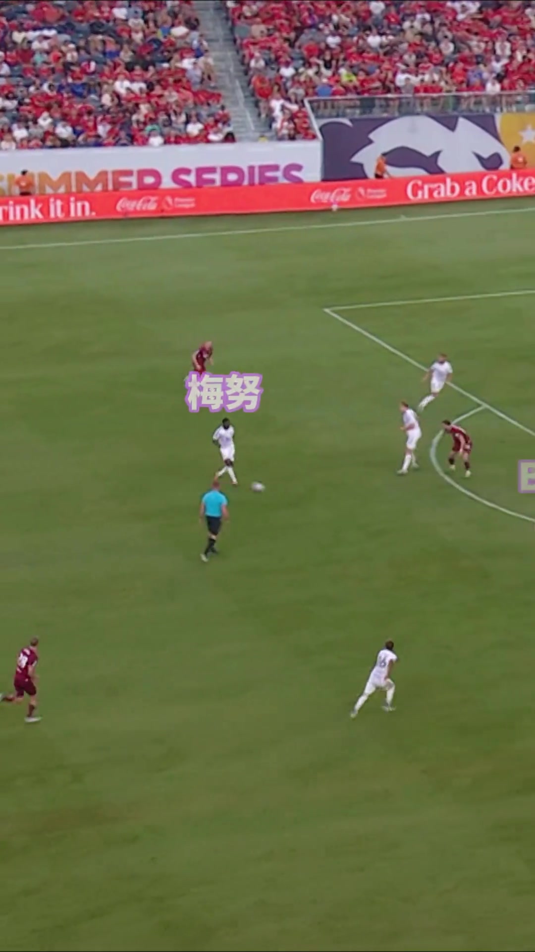 B費原地擺腿寫意一擊