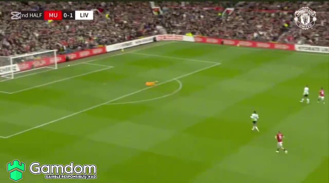 范迪克當時應該不會想到B費這球會直接吊射