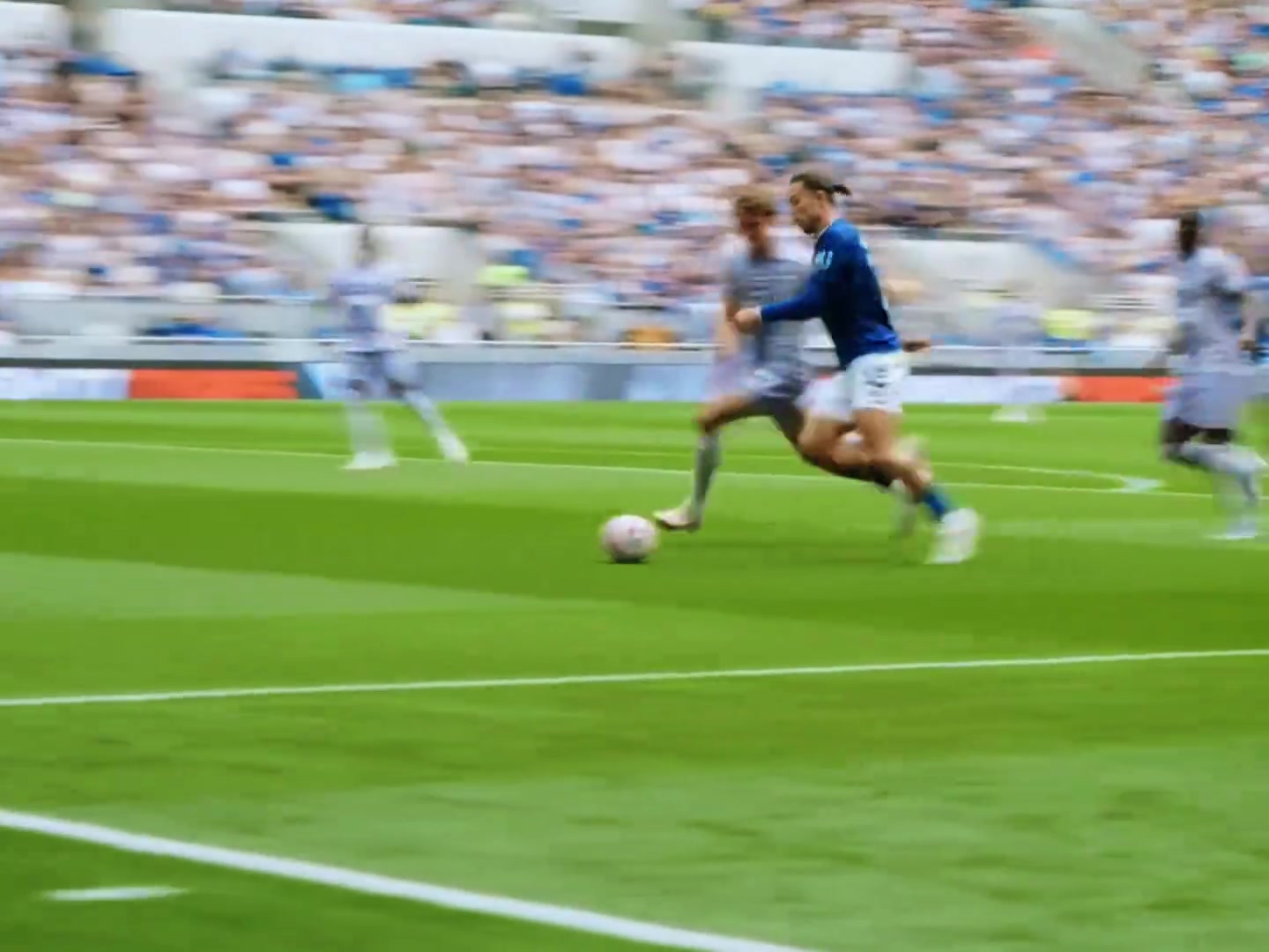 搖起來(lái)人到球到格拉利什奉獻(xiàn)助攻雙響