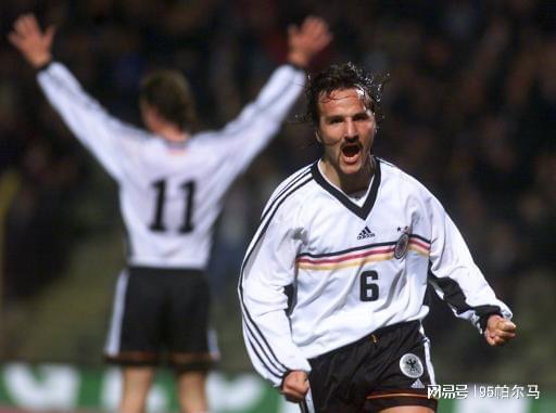 32歲退役的硬漢，24歲加盟拜仁，手術(shù)12天上場(chǎng)，對(duì)陣皇馬一悲一喜