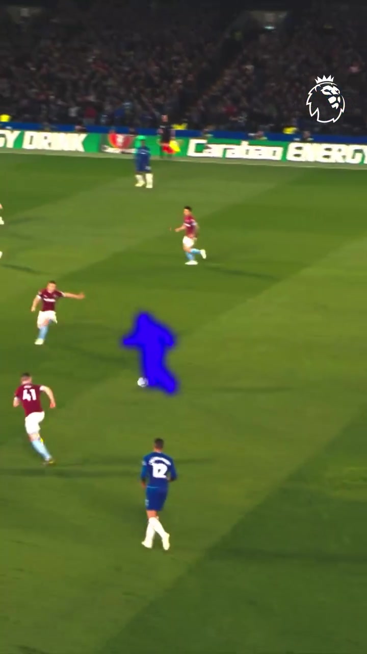 最簡(jiǎn)單的一集根據(jù)剪影猜球員車迷們應(yīng)該秒答吧