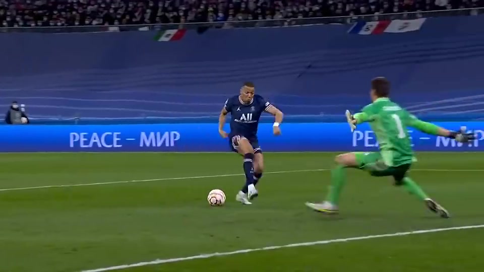 張路感嘆姆巴佩這動(dòng)作我們的小孩每天都在練關(guān)鍵是實(shí)戰(zhàn)怎么用