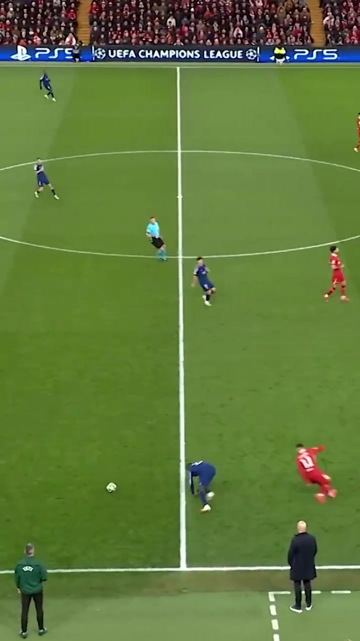 真世一左歐冠官方最新視頻曬出門德斯對位薩拉赫時的集錦