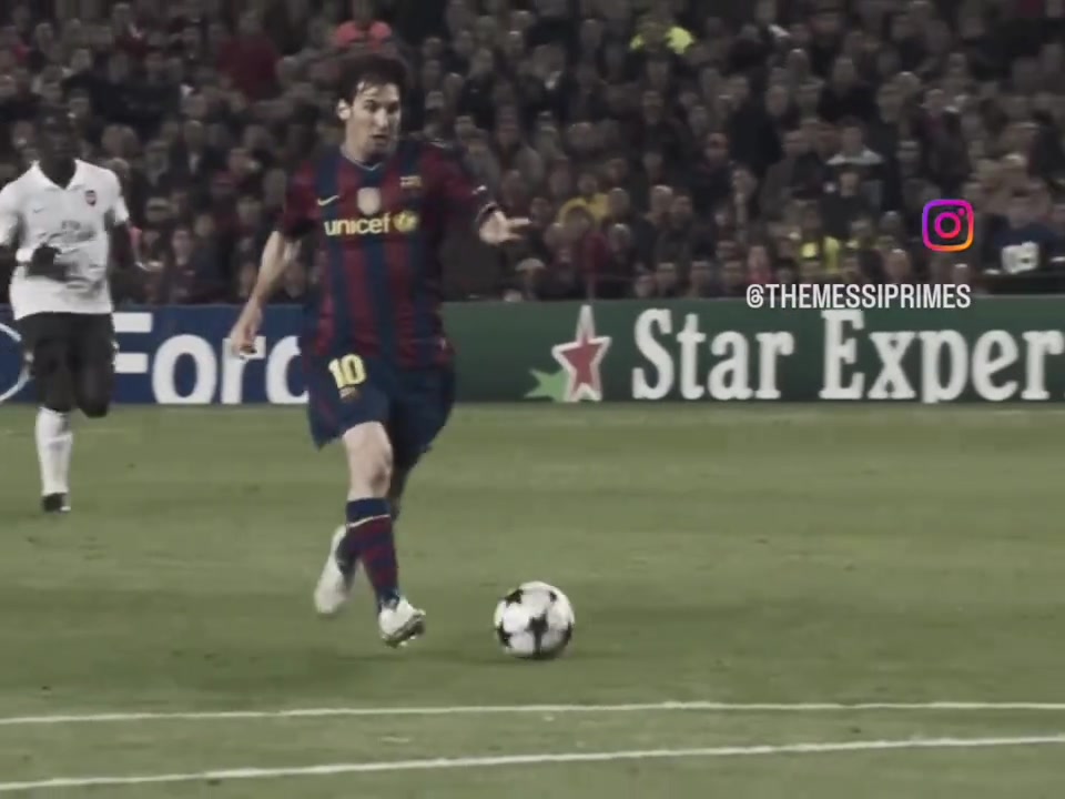 挑射的神單刀挑射能如此輕松寫意的現(xiàn)役也就梅西了吧