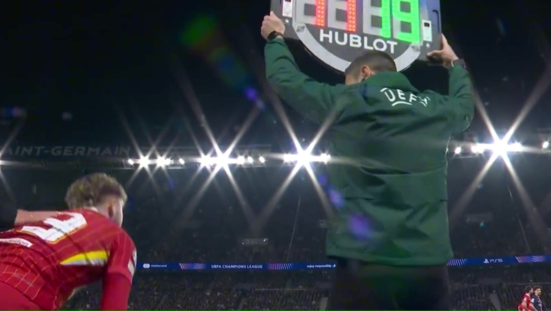 張路愛將埃利奧特替補(bǔ)一腳射正斬巴黎