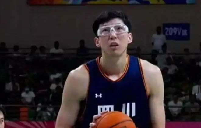 四川全運(yùn)虐湖北！胡金秋周琦統(tǒng)治內(nèi)線，趙巖昊拾巔峰，孫銘徽劃水