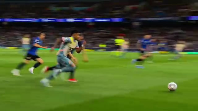 未來球隊計劃的重要一員薩維尼奧的精彩時刻