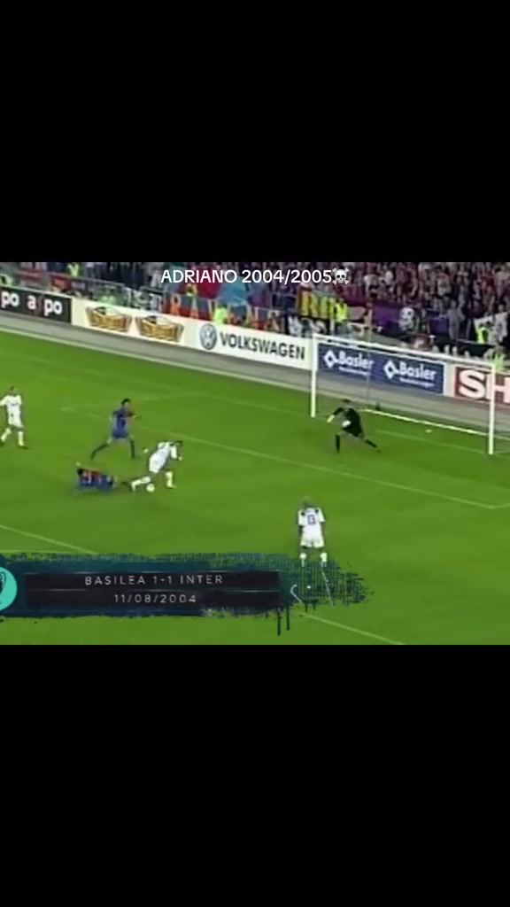 無數(shù)次讓解說癲狂來看二十年前的阿德里亞諾有多強(qiáng)