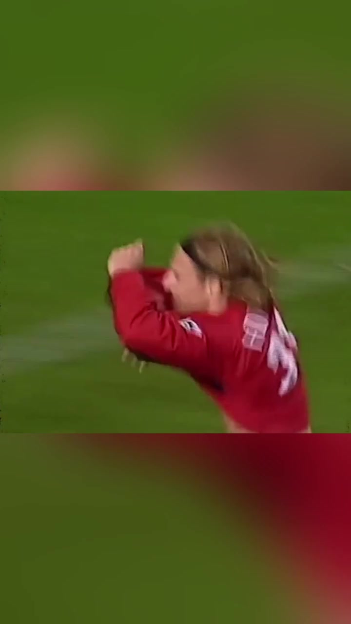 裁判我還沒穿衣服呢弗蘭脫衣慶祝沒穿上 只能半裸參與防守