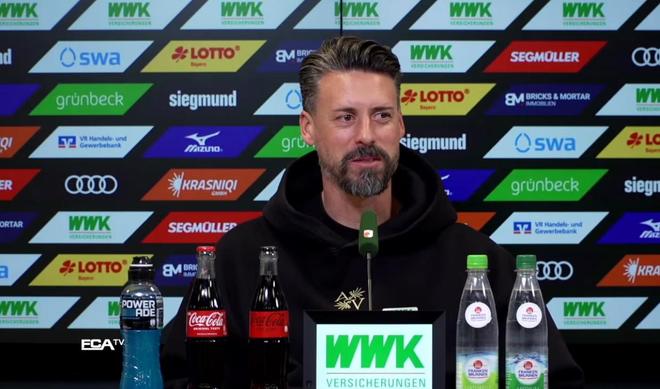 奧格斯堡主帥：對陣多特希望掌握主動權(quán)，達門是球隊首發(fā)門將