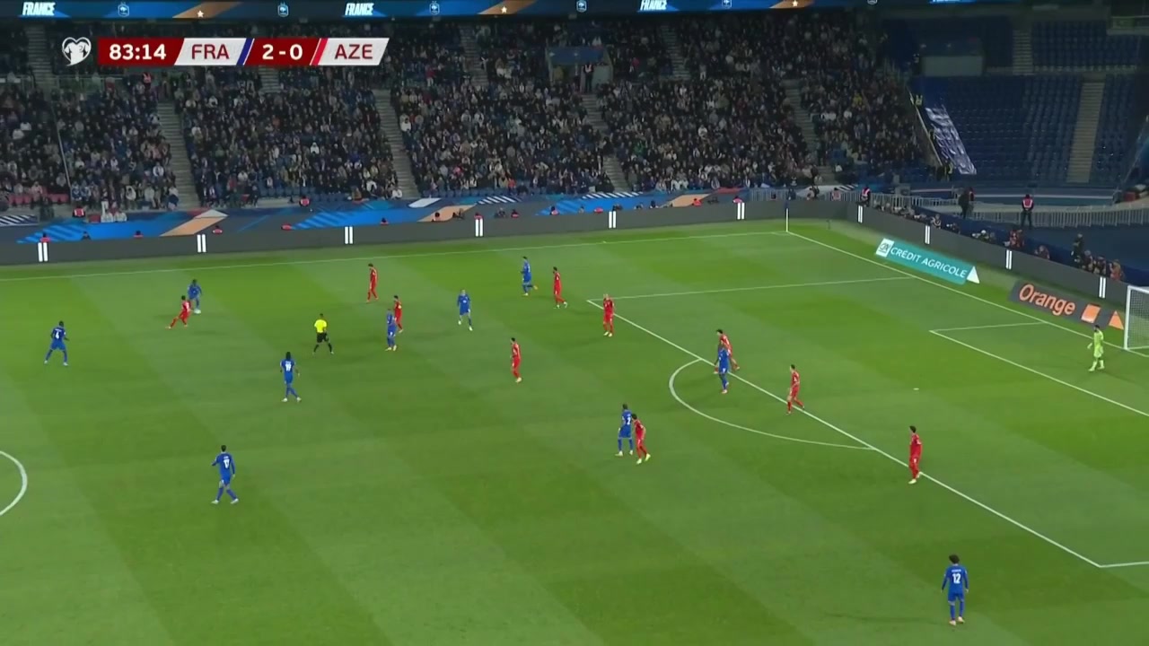 托萬(wàn)禁區(qū)內(nèi)停球凌空側(cè)鉤霸氣破門(mén)法國(guó)3-0鎖定勝局