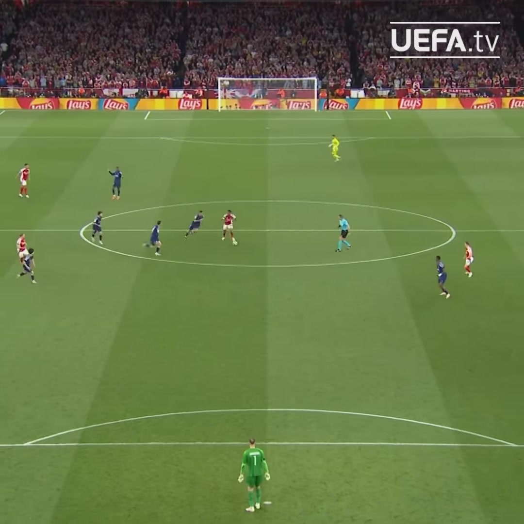 阿森納青訓(xùn)出品歐冠官方曬斯凱利過(guò)掉阿什拉夫送單刀