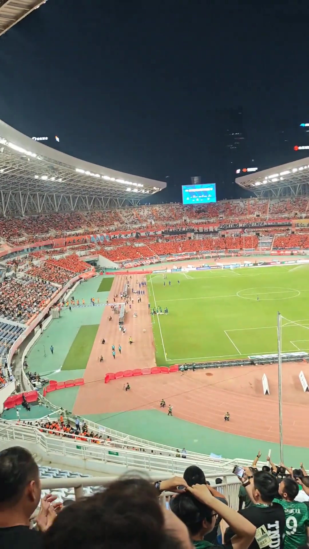 火藥味十足實拍國安球迷比賽中高喊踢JQ的臭不要臉