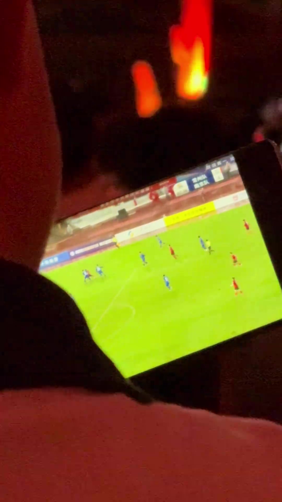 蘇超門票經(jīng)濟(jì)實(shí)惠這位大哥的觀賽位置可不便宜啊