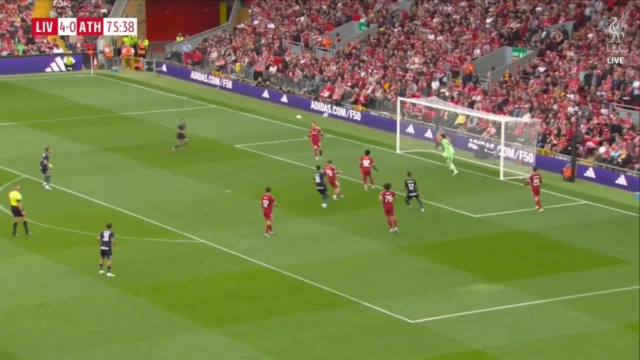 斯蒂芬森頭球解圍失誤古魯澤塔破門畢巴扳回一城