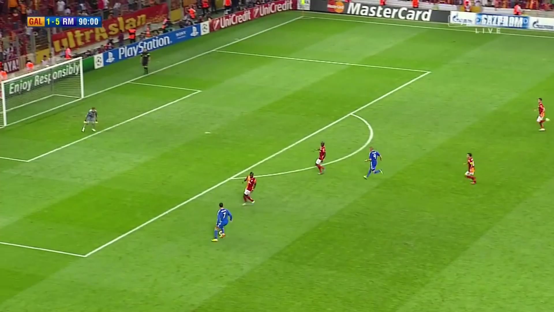 狀態(tài)全盛時(shí)期的C羅有多強(qiáng)C羅踩單車戲耍過(guò)人爆射破門戴帽