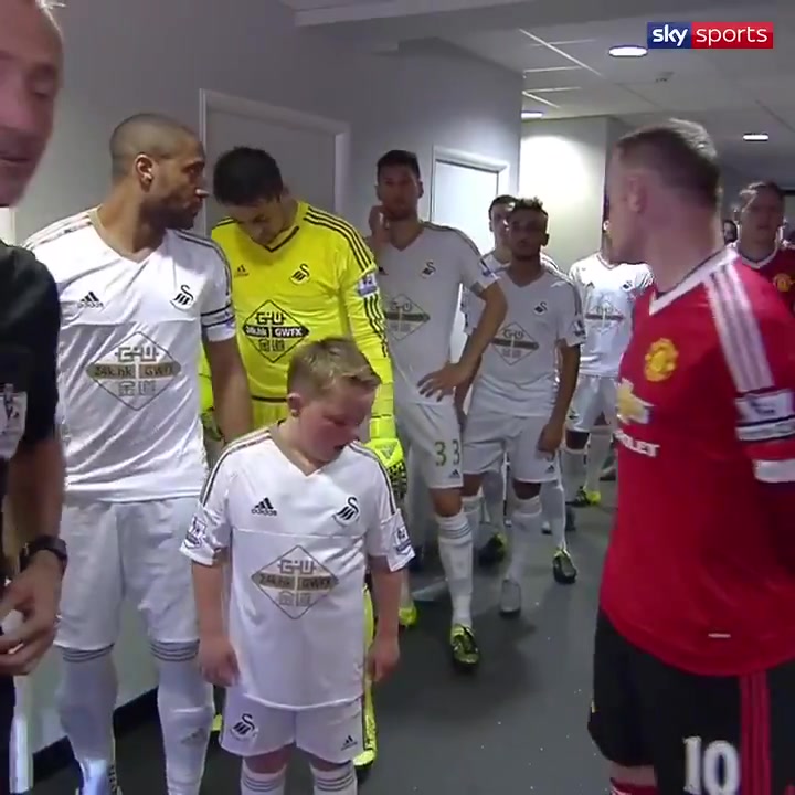 當斯旺西球童見到魯尼哇魯尼活的