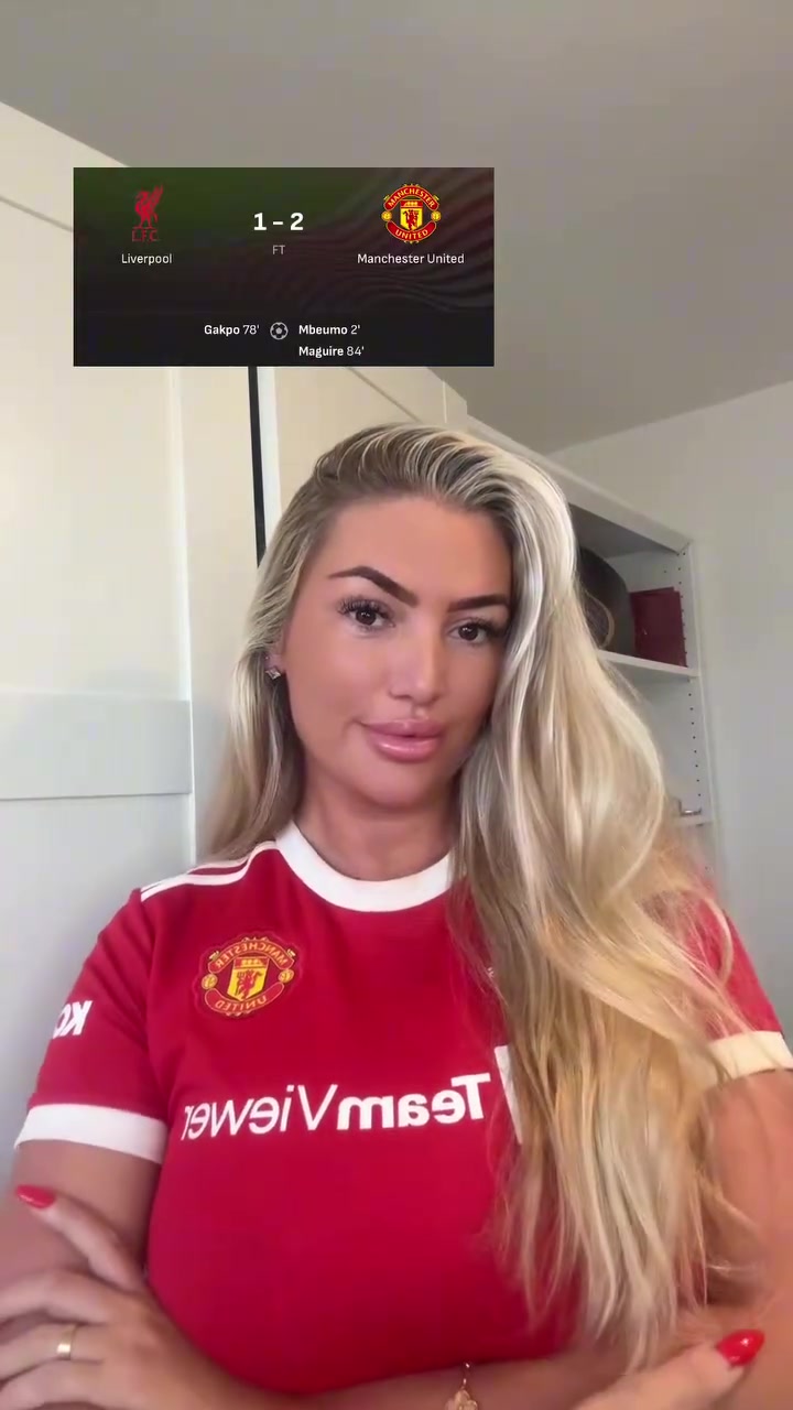 揚(yáng)眉吐氣曼聯(lián)女網(wǎng)紅不好意思了利物浦