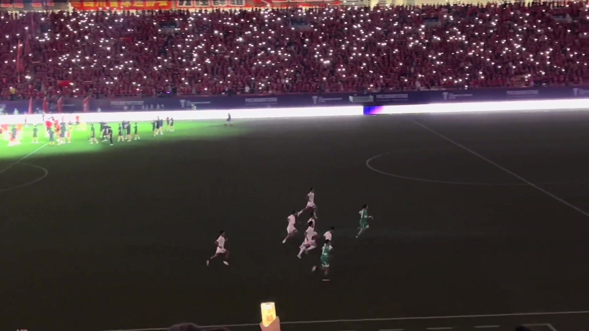 曼谷聯(lián)輸球后未登場的替補(bǔ)加練個別打滿全場的也在加練