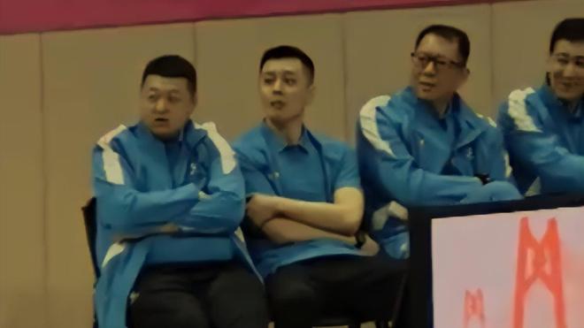 楊鳴：承認(rèn)廣東是強(qiáng)隊(duì)，但絕不放棄，郭士強(qiáng)親眼見證遼籃大勝50分