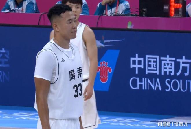 贏得很難看！廣東四大國手內(nèi)線慘遭一人打爆，杜鋒車輪戰(zhàn)被破解！