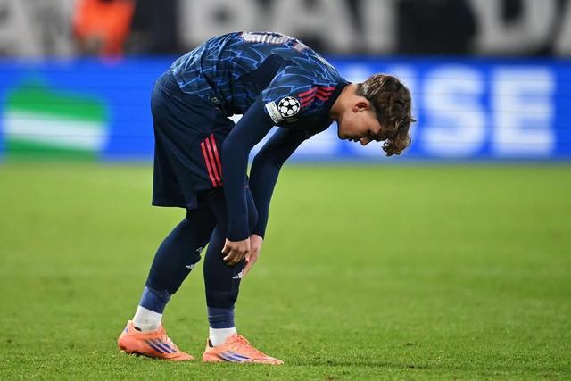 成為歐冠歷史最年輕出場(chǎng)球員，道曼賽后曬圖慶祝