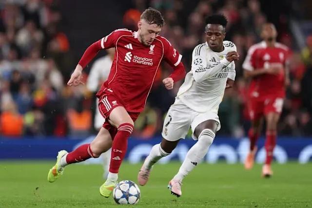 專干皇馬！利物浦22歲后衛(wèi)閃耀歐冠 賽后當(dāng)選隊內(nèi)最佳