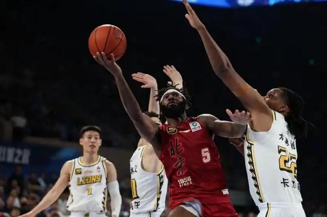 CBA｜北汽男籃外援傑曼、斯佩爾曼抵京備戰(zhàn)新賽季