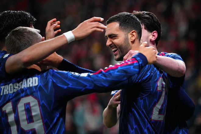 歐冠3-0！阿森納10連勝連續(xù)8場零封 薩卡破門創(chuàng)紀錄+梅里諾雙響