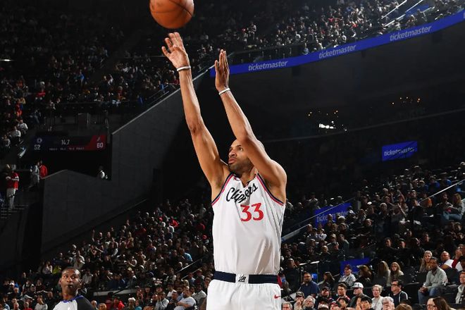 明明近幾場狀態(tài)一塌糊塗，結(jié)果快船還讓鋒線老將進(jìn)入先發(fā)陣容？