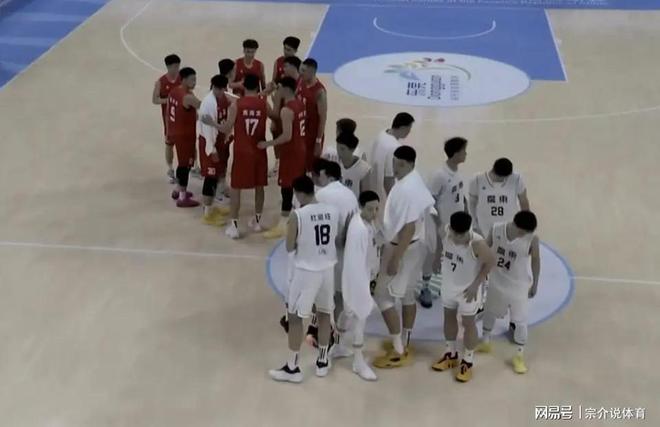 高興早瞭，廣東隊(duì)大勝山東卻收壞消息，杜鋒失算，沒有徐傑早輸瞭