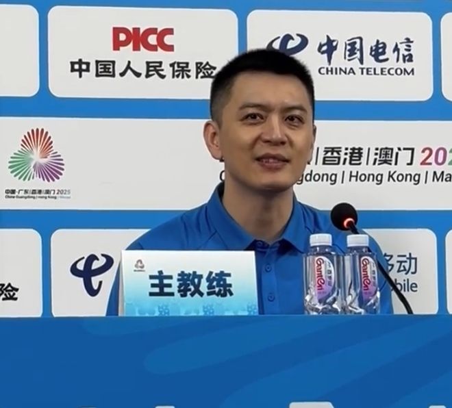 險勝北京采訪！楊鳴繼偉大談決勝陣容，二哥調(diào)侃不退役，原帥獲贊