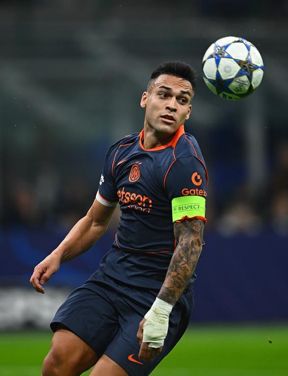 勞塔羅11戰(zhàn)12球超凱恩！國米2-1歐冠新軍，四連勝緊追2大爭冠熱門