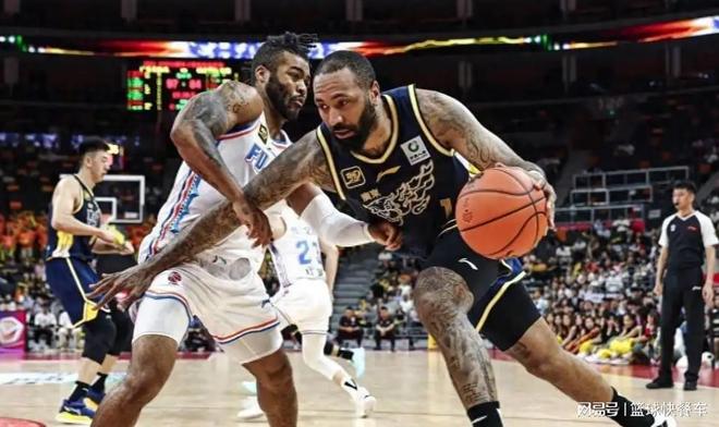 籃協(xié)又開出重磅罰單！CBA兩隊合計被罰120萬：廣東被追罰60萬！