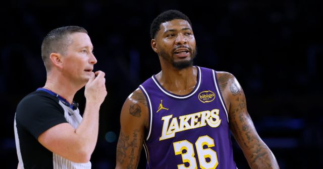 最後0.4秒球權(quán)歸馬刺是錯(cuò)判！湖人吃虧仍險(xiǎn)勝：差點(diǎn)被拖入加時(shí)