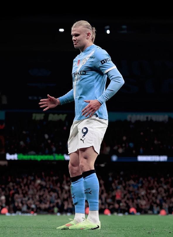 福登梅開(kāi)二度，哈蘭德造歐冠神跡，曼城4-1多特三連勝宣戰(zhàn)利物浦